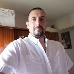 Niconicolas2413 - rencontre gay in Neuvic