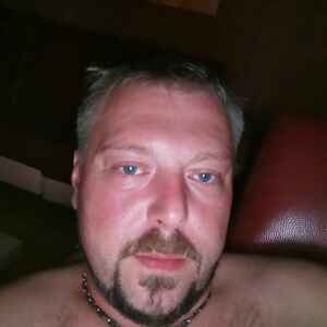 ziy3 - rencontre gay in Illzach